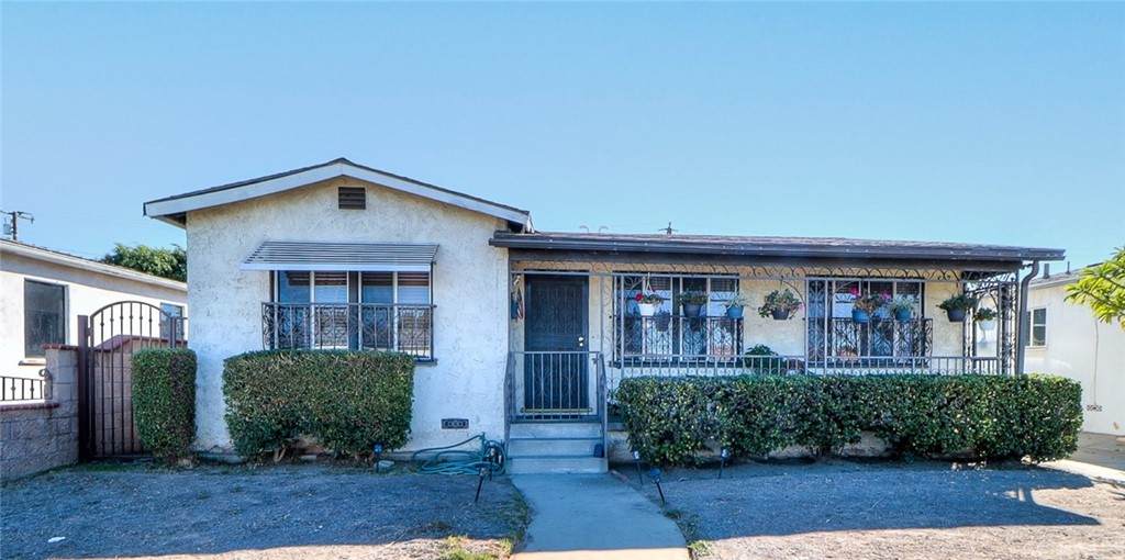 840 5th Street - Photo 1