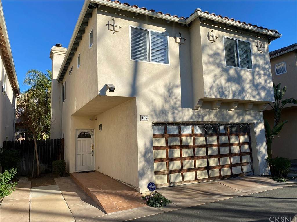 18806 Hatteras Street - Photo 1