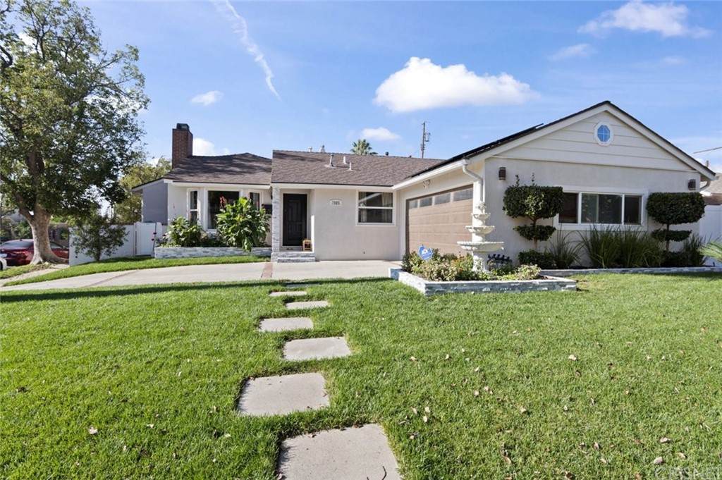 7925 Bonfield Avenue - Photo 1