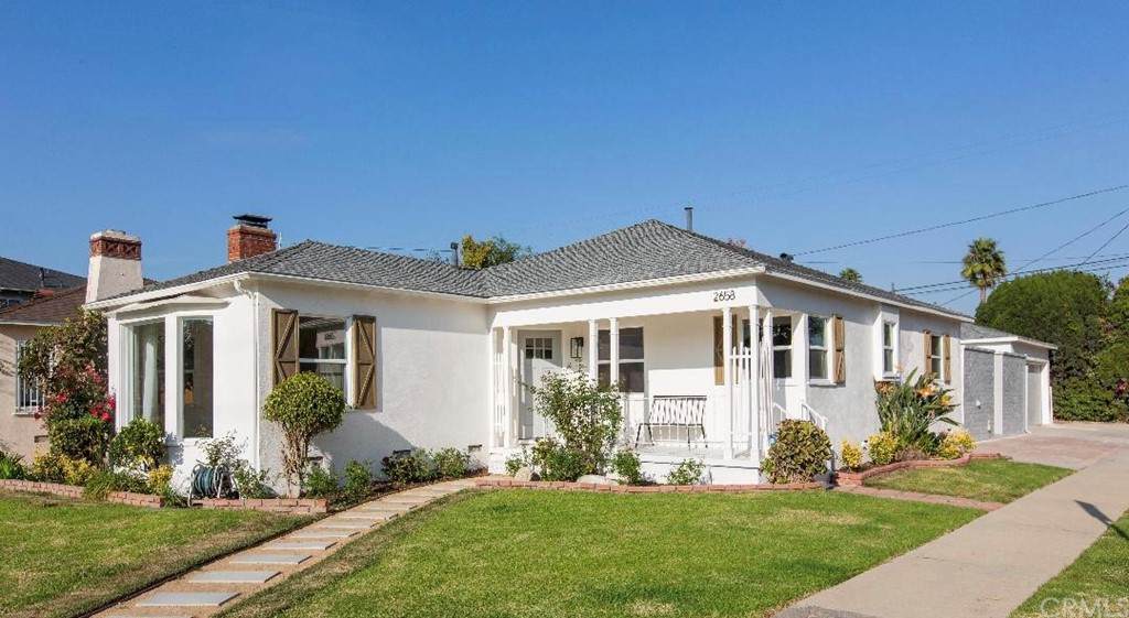 2658 Military Avenue - Photo 1