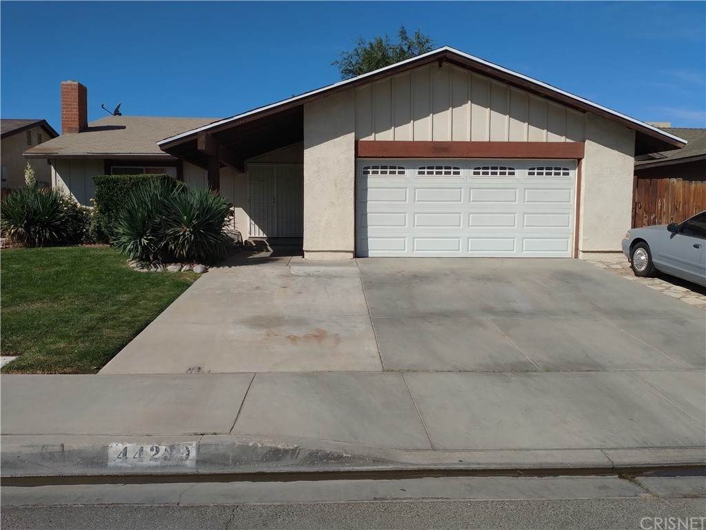 44239 Sancroft Avenue - Photo 1