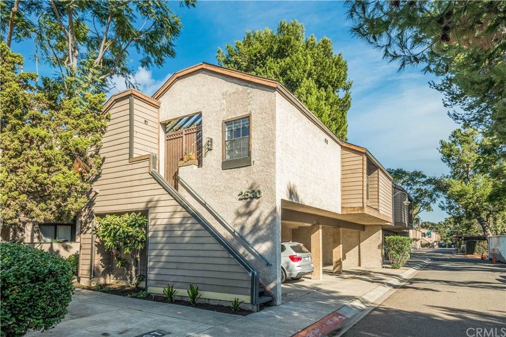 2530 Macarthur Boulevard - Photo 1