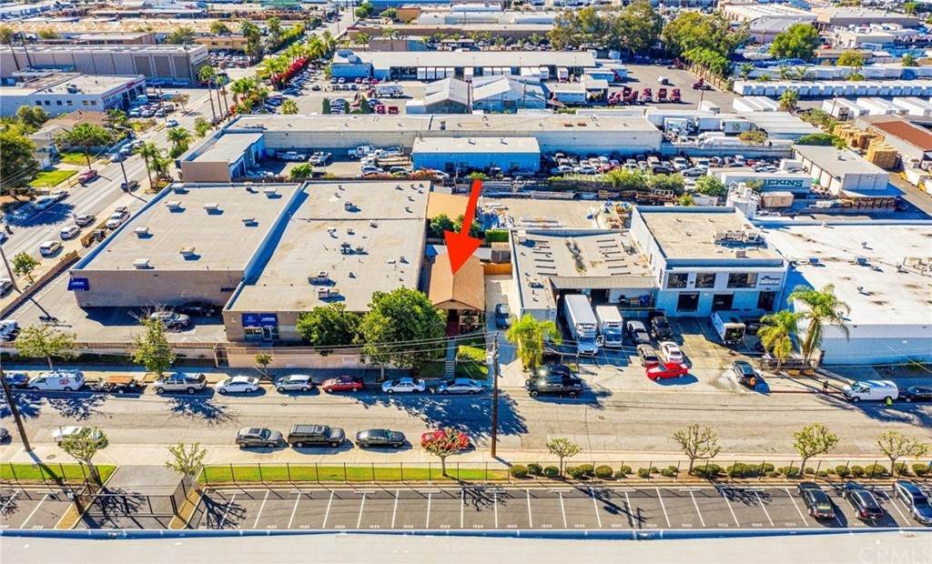 1517 Beach Street - Photo 1
