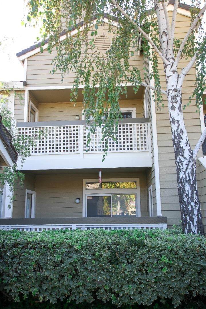 974 Lake Isabella Way - Photo 1