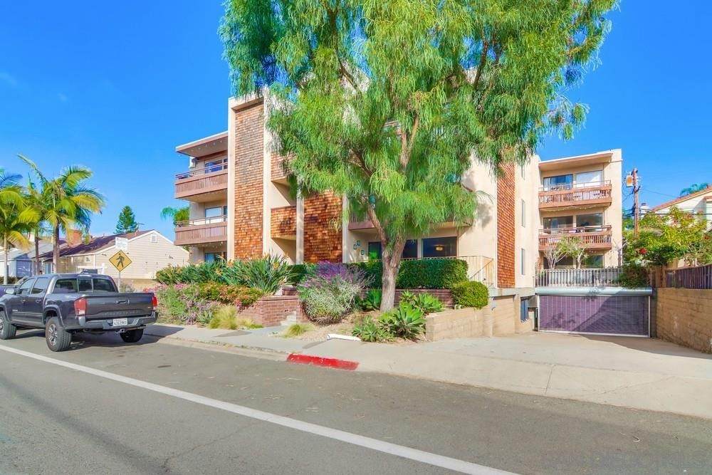 3745 Riviera Dr - Photo 1
