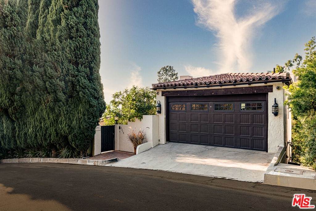 2315 El Contento Drive - Photo 1