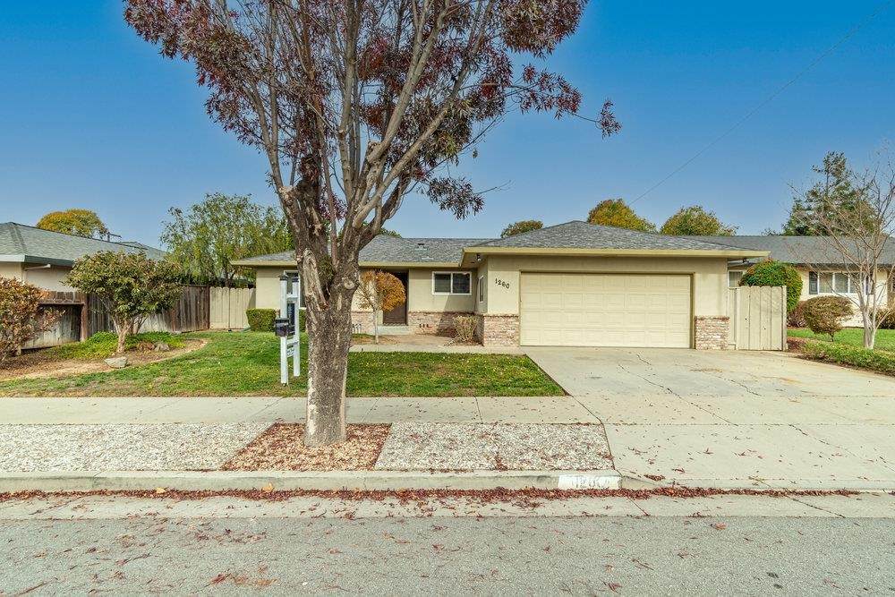 1260 Westward - Photo 1