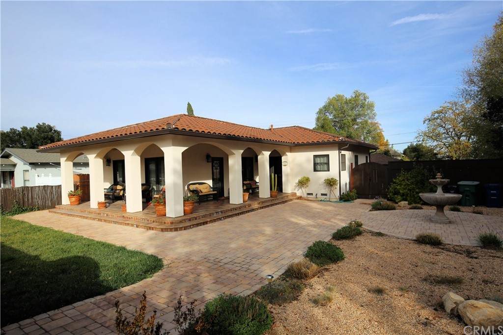 434 Vine Street - Photo 1