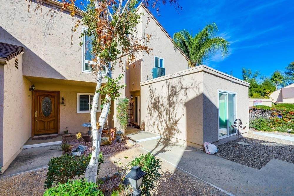 23651 Country Villa Road - Photo 1