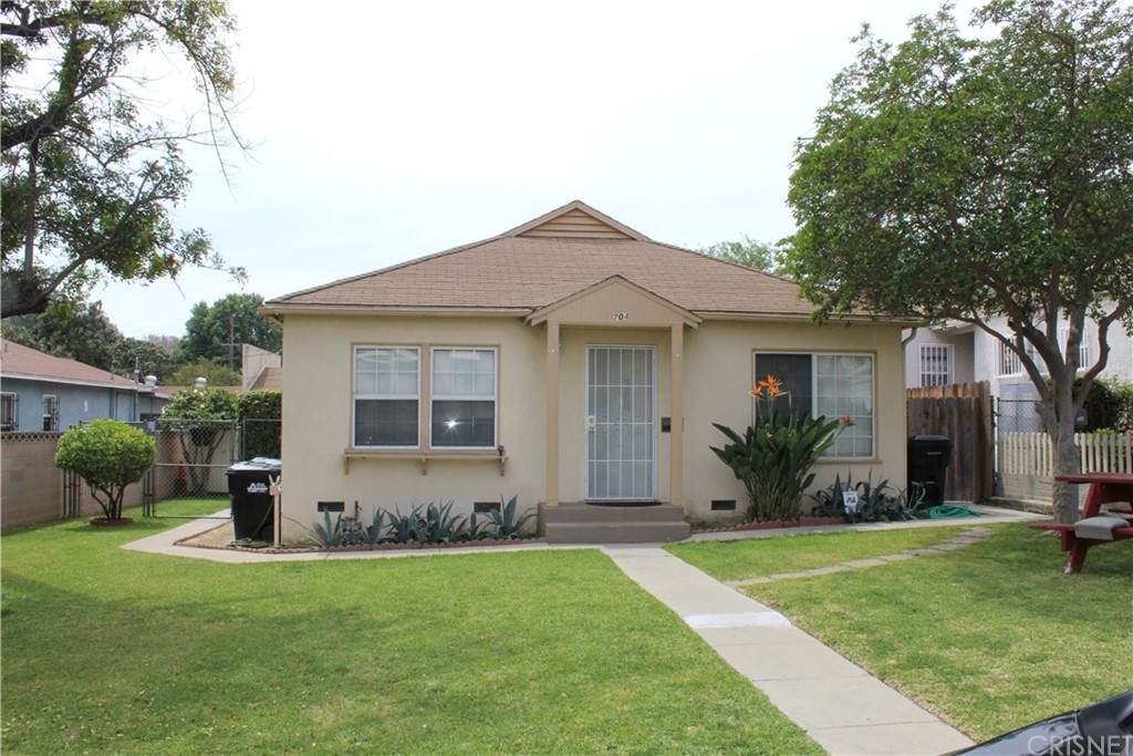 704 Triana Place - Photo 1