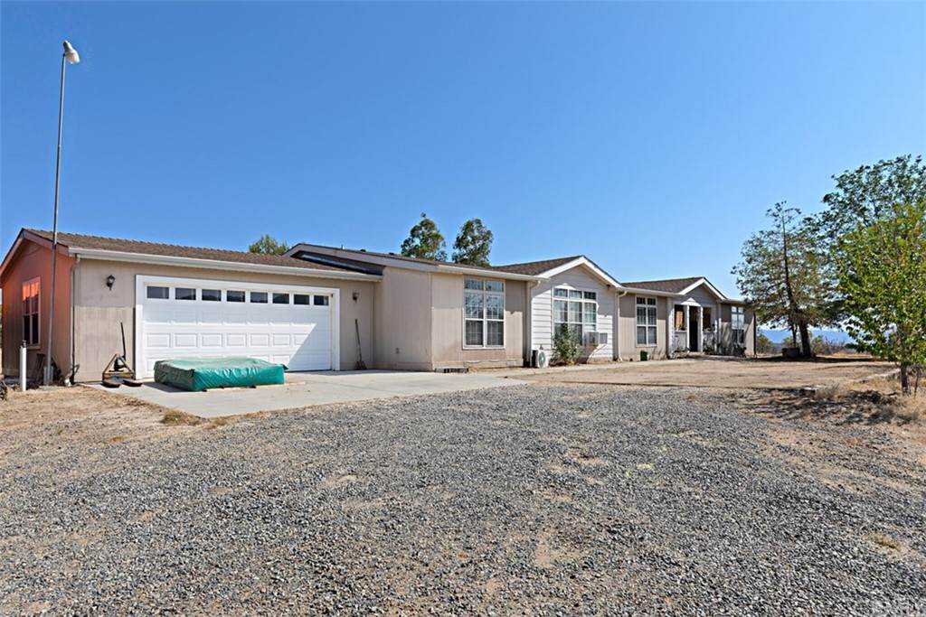 38550 Tamscott Drive - Photo 1