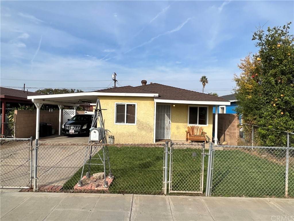 1221 Robidoux Street - Photo 1