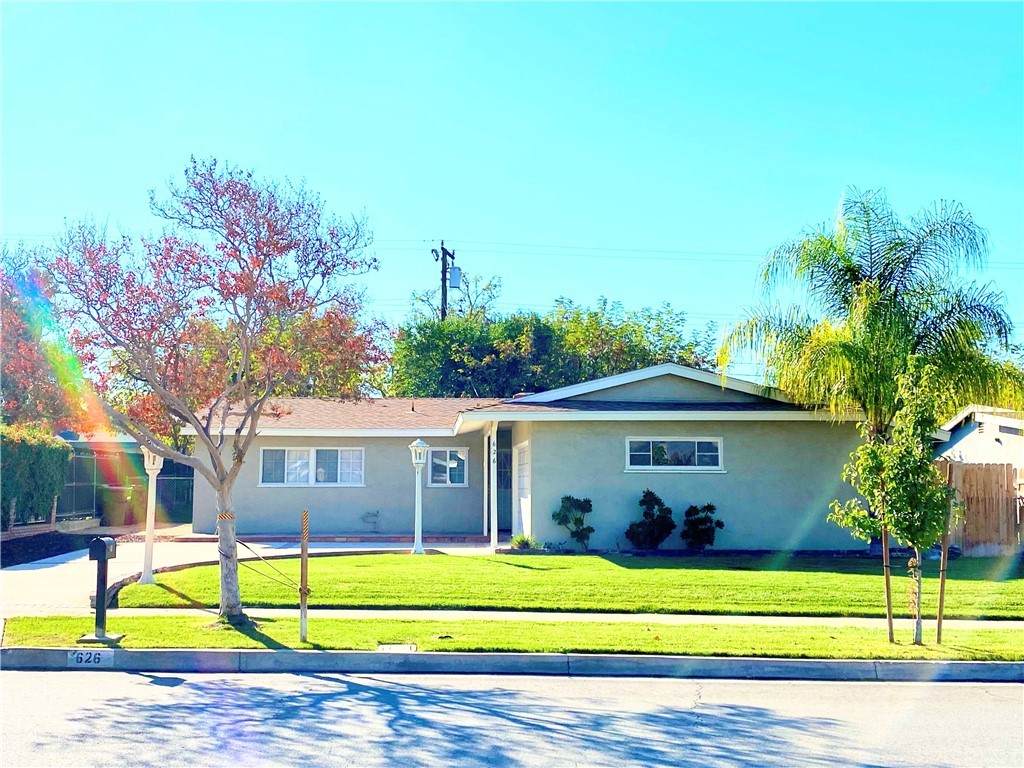 626 Pioneer Avenue - Photo 1
