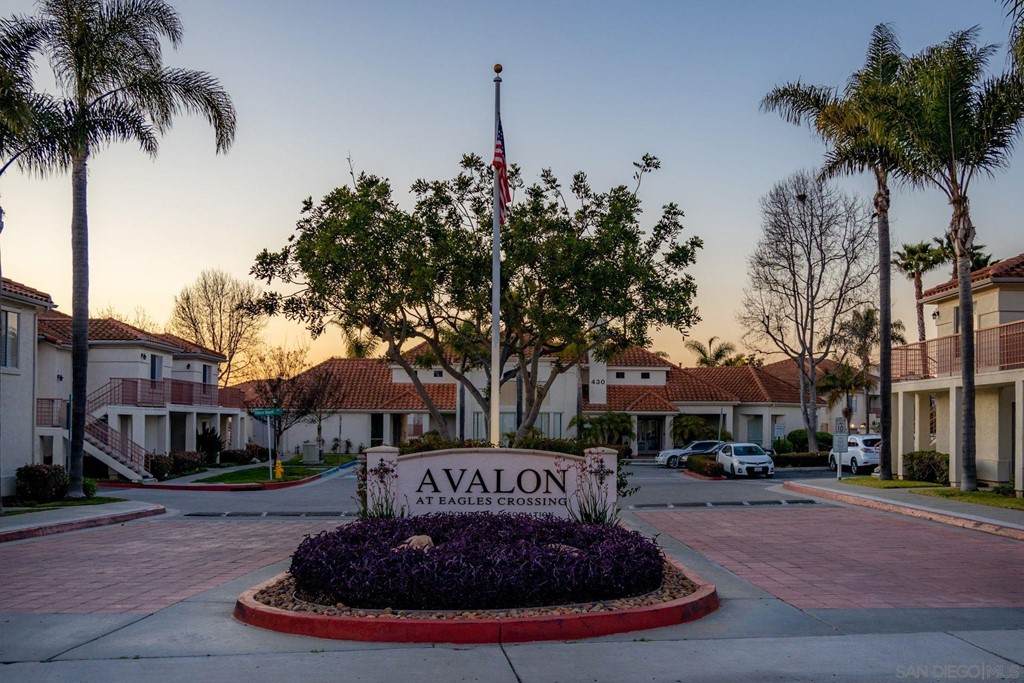 440 Ribbon Beach Way - Photo 1