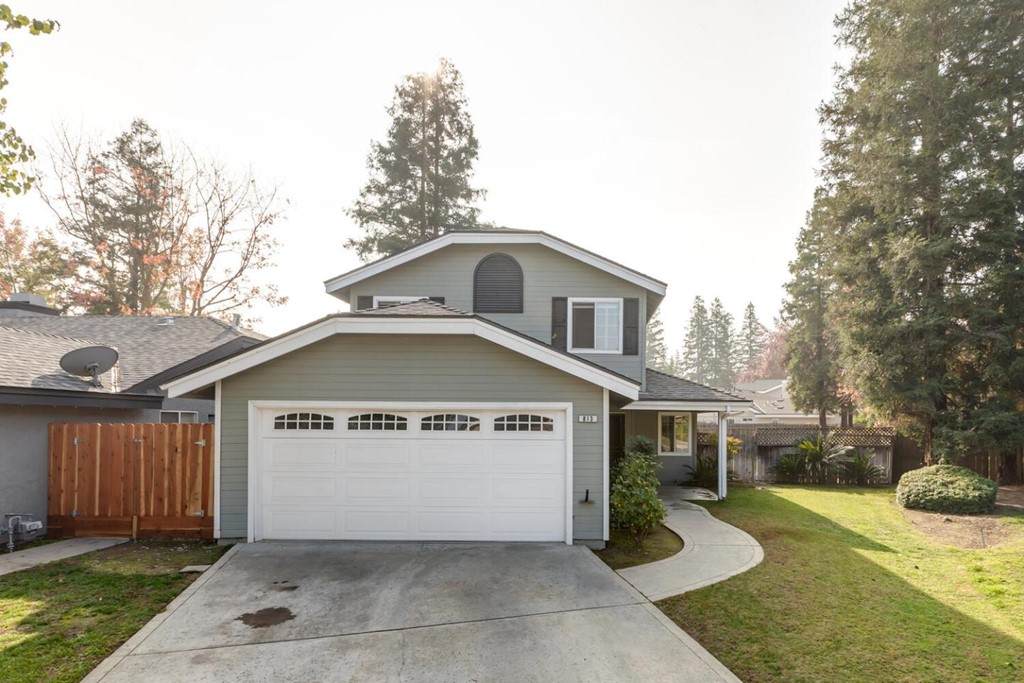 813 Chickadee Court - Photo 1