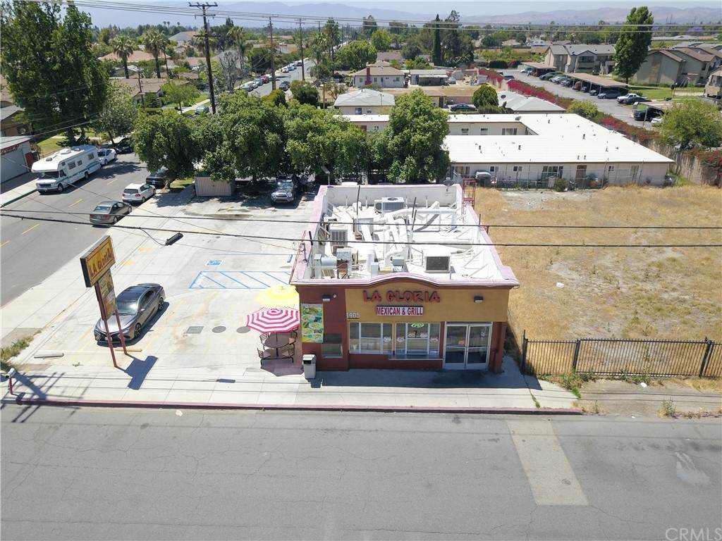 1405 Mission Boulevard - Photo 1