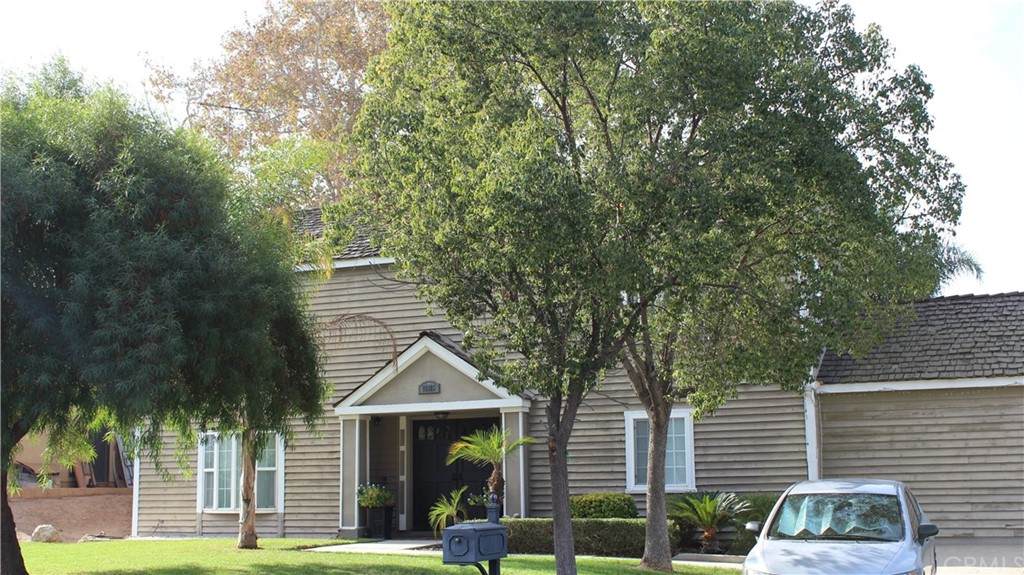 19115 Grovewood Drive - Photo 1
