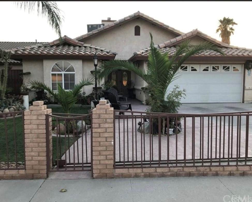 749 Stockton Avenue - Photo 1