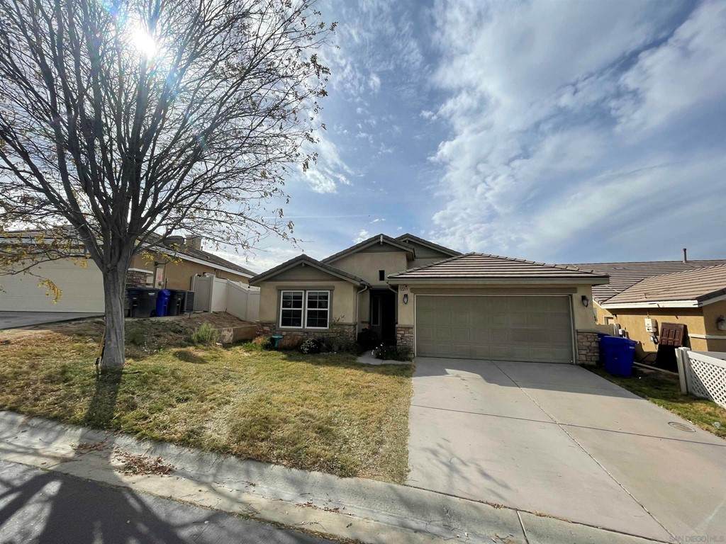 32213 Acorn Trail - Photo 1
