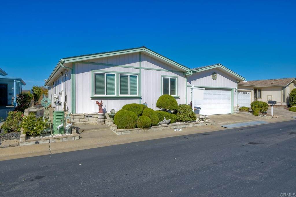 5252 Weymouth Way - Photo 1
