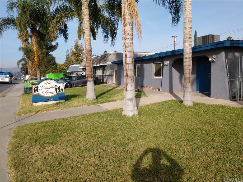 10411 Hole Avenue - Photo 1