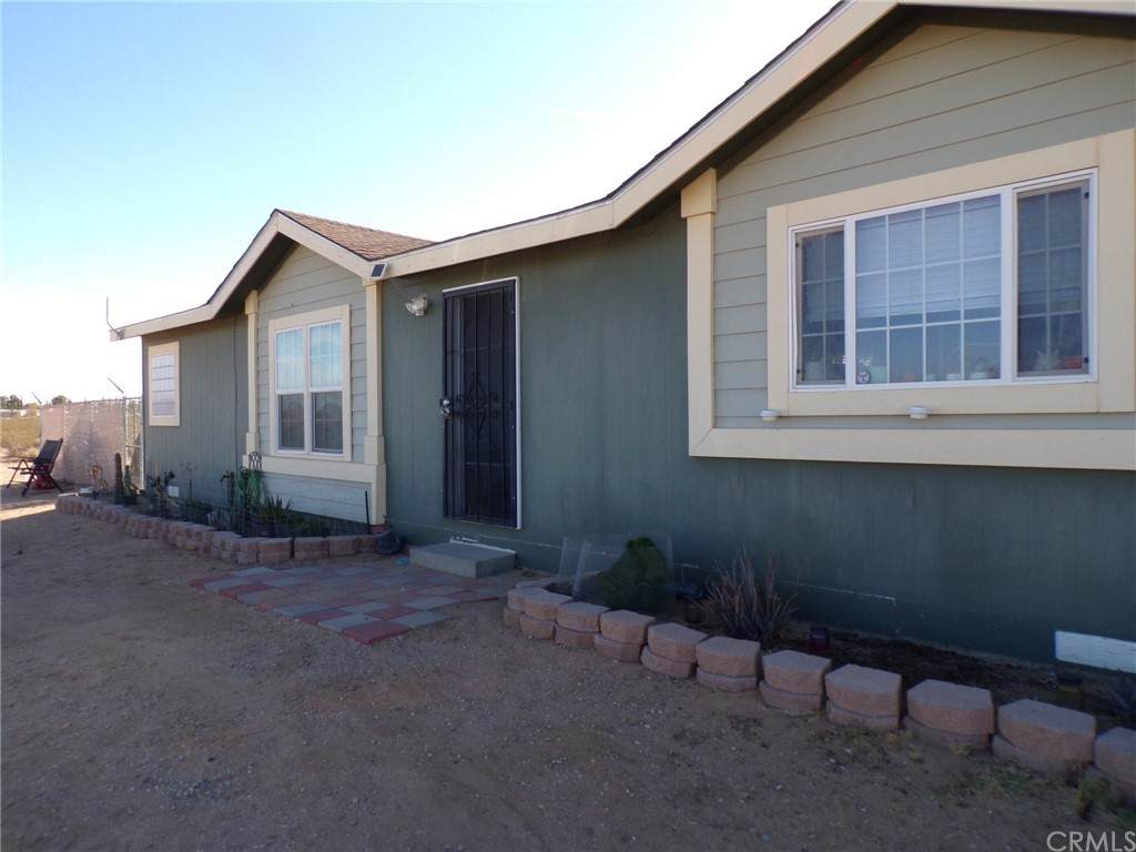 1175 Juniper Road - Photo 1