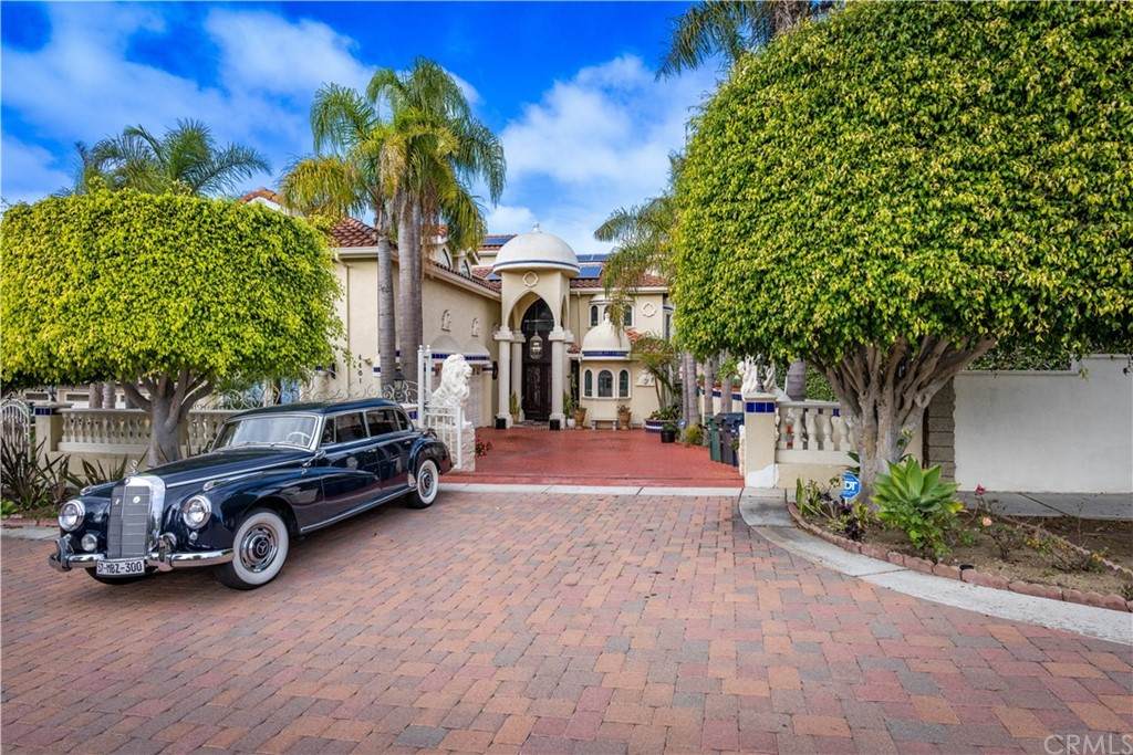 4461 Los Patos Avenue - Photo 1
