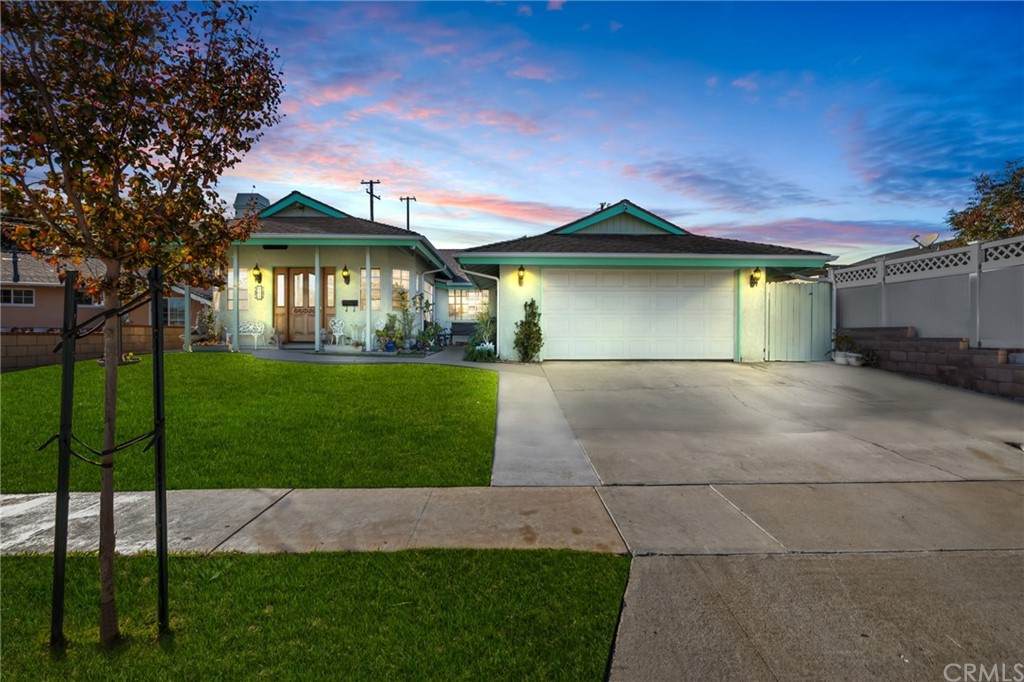 511 Martinez Drive - Photo 1