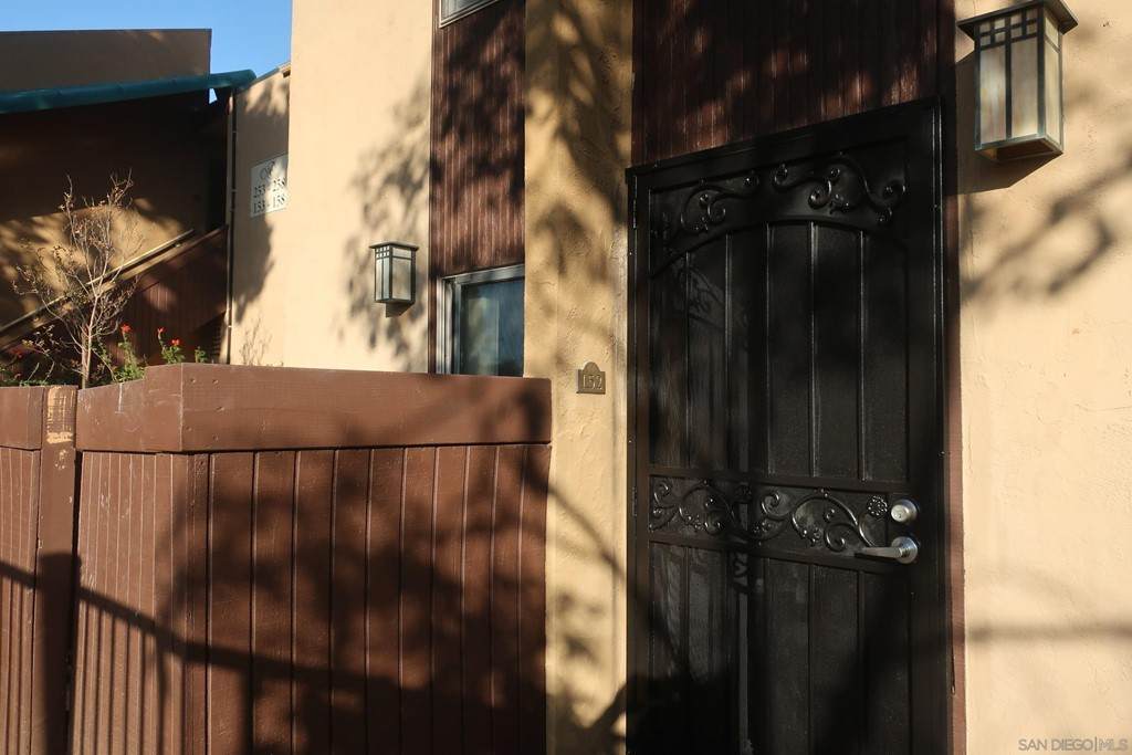 3454 Castle Glen Drive - Photo 1