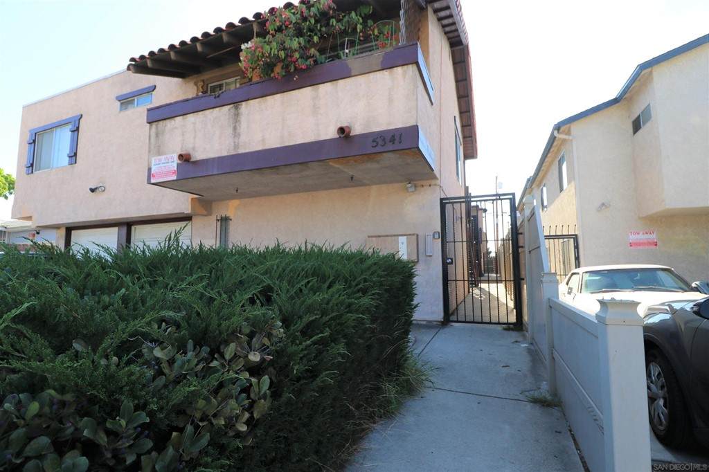 5341 Rex Ave - Photo 1