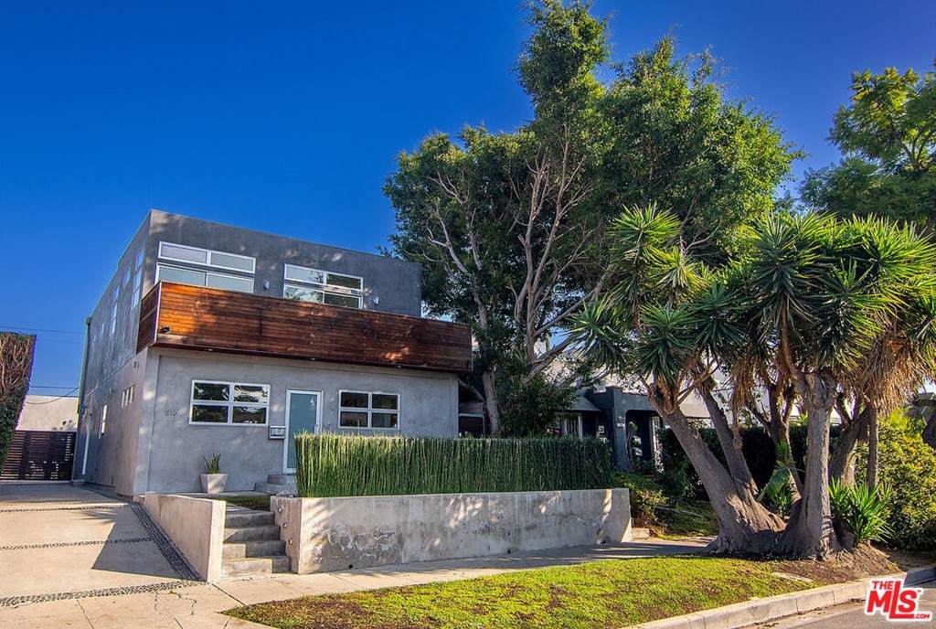 516 Vista Street - Photo 1