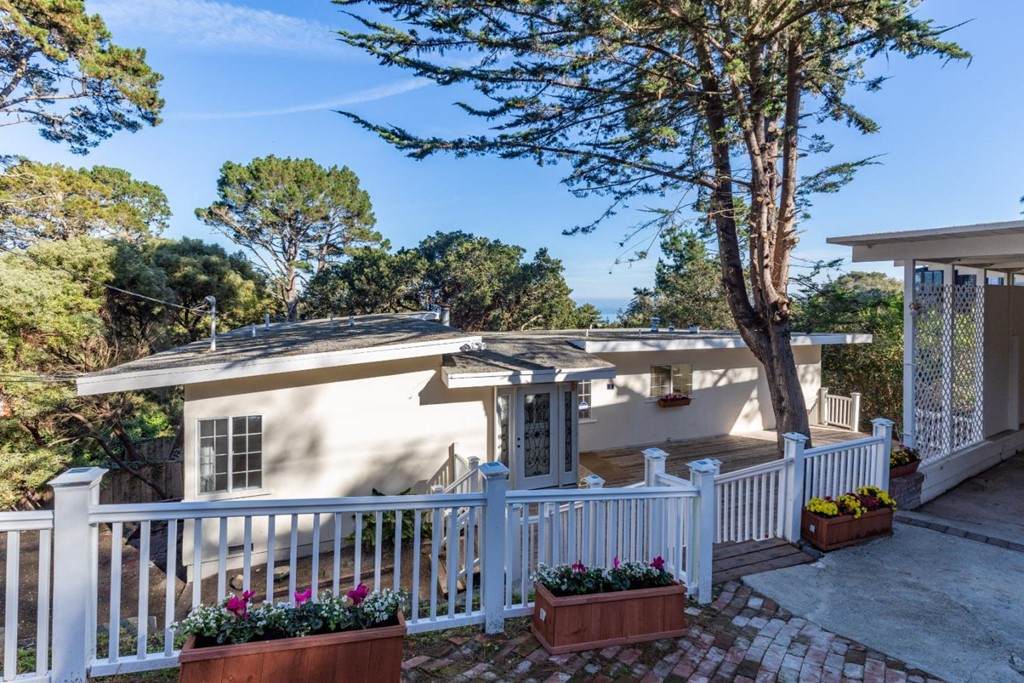 3 Cielo Vista Drive - Photo 1