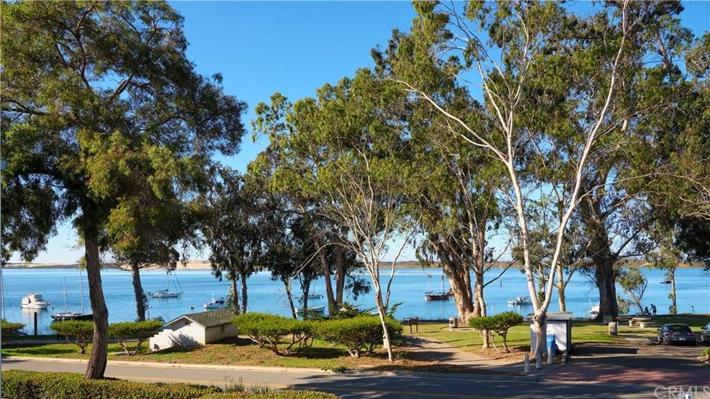 174 Bayshore Drive - Photo 1