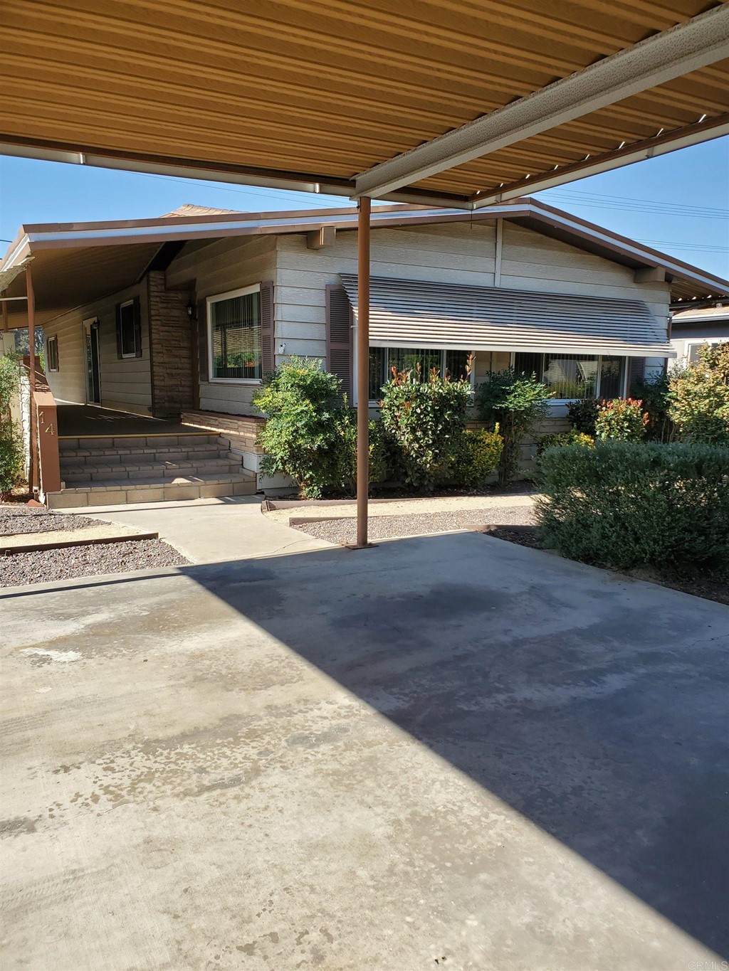 9255 Magnolia Avenue - Photo 1