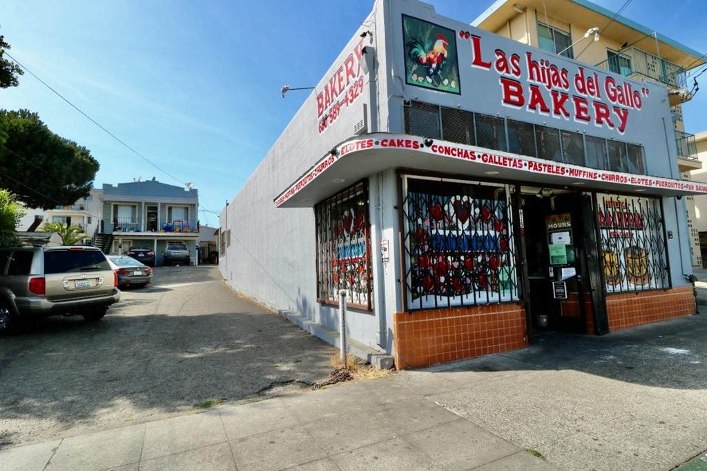 615 Linden Avenue - Photo 1