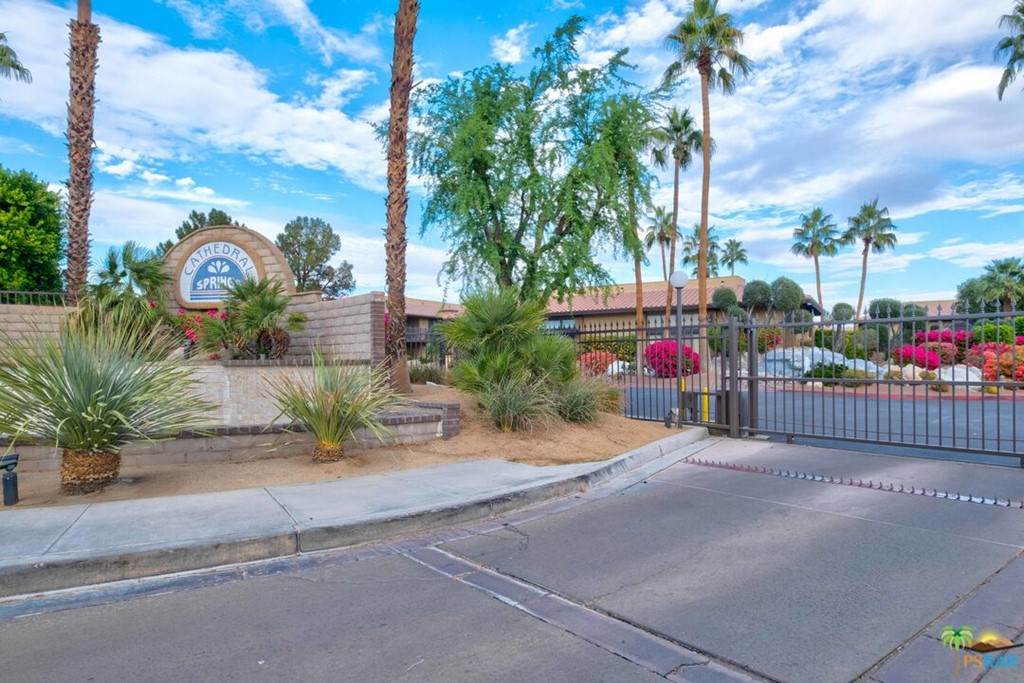 31200 Landau Boulevard - Photo 1