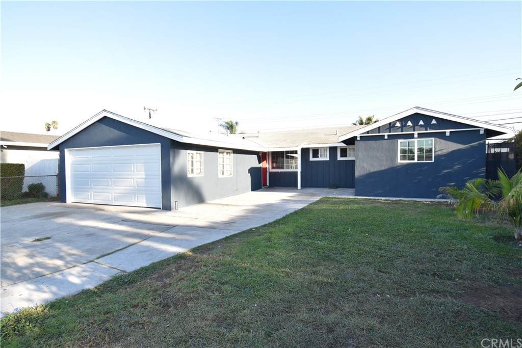 702 Duff Avenue - Photo 1