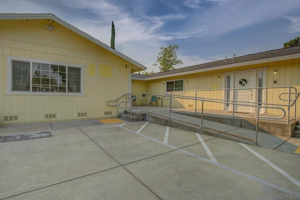 1683 Manter Dr - Photo 1