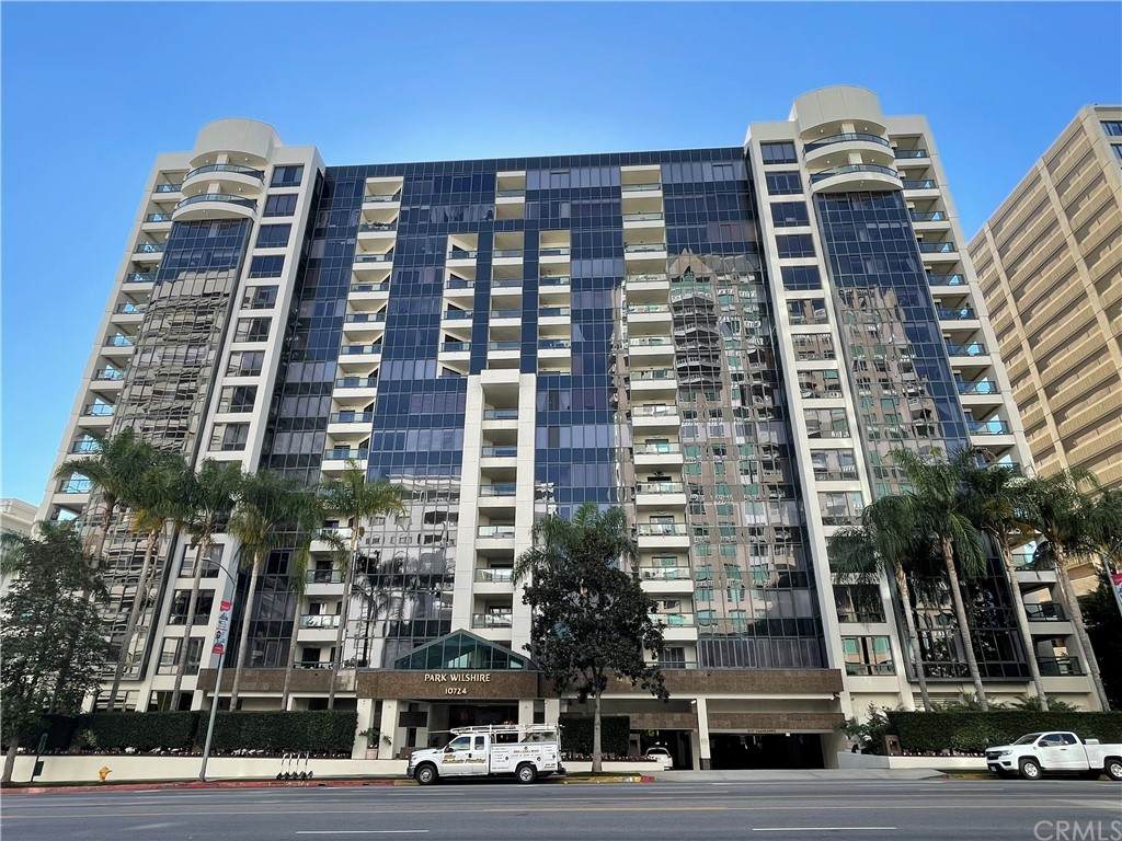 10724 Wilshire Boulevard - Photo 1