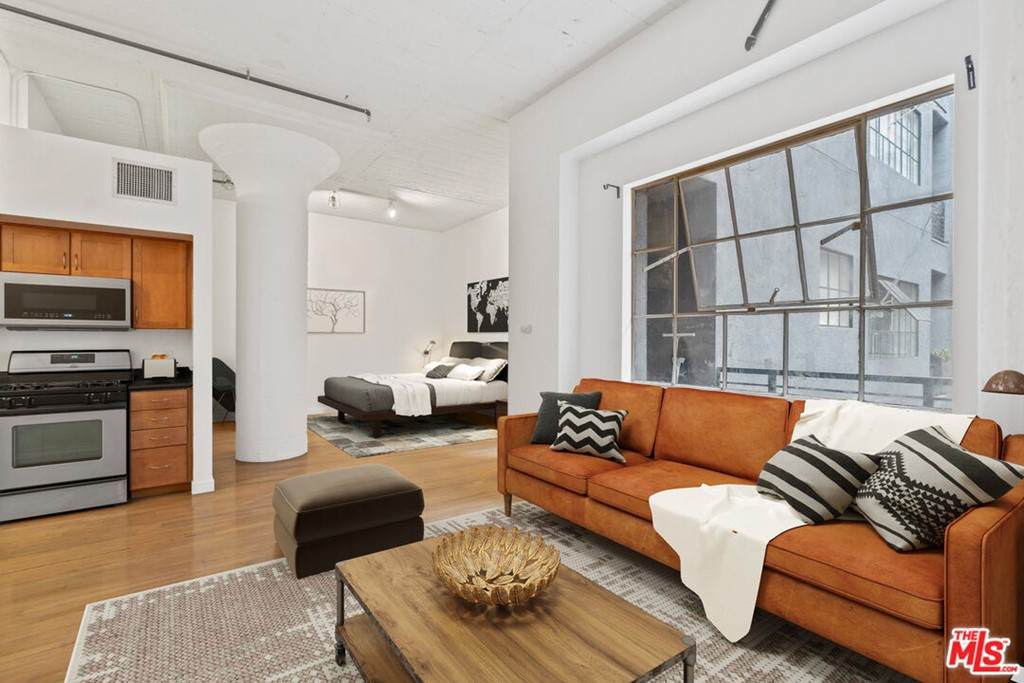 420 San Pedro Street - Photo 1