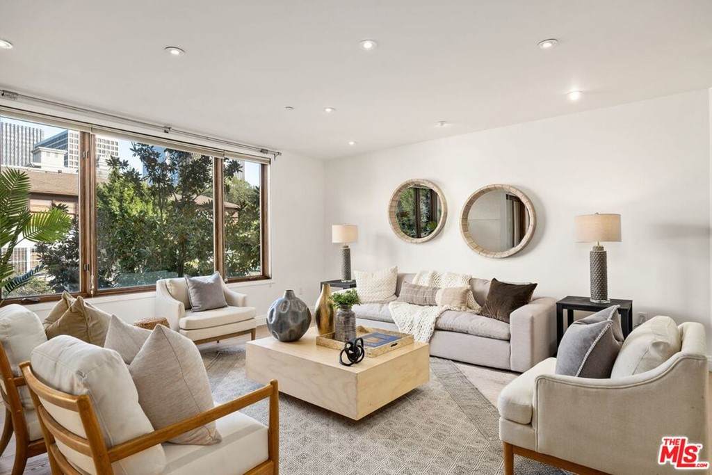 1825 Fox Hills Drive - Photo 1