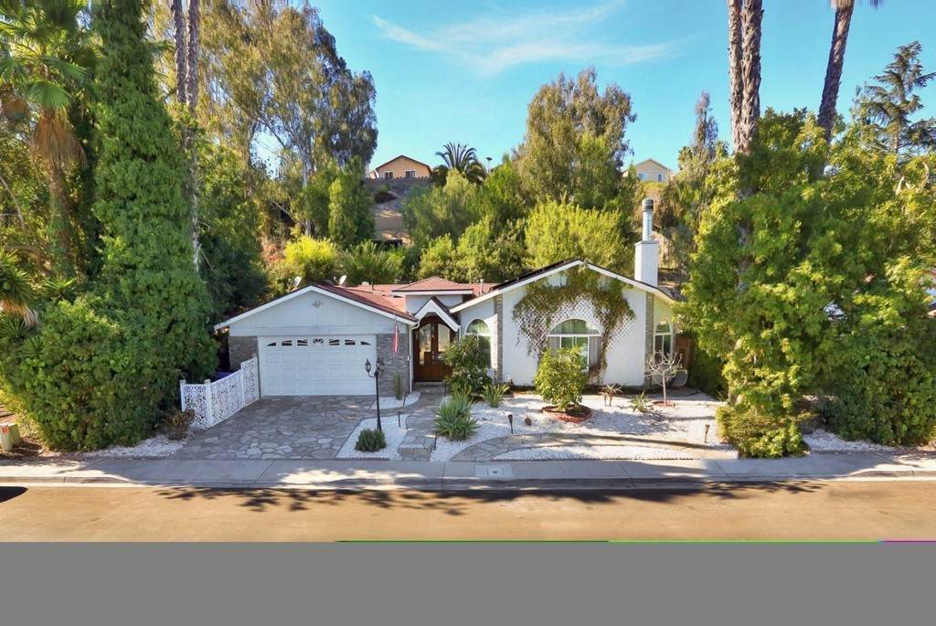 11262 Almazon Street - Photo 1