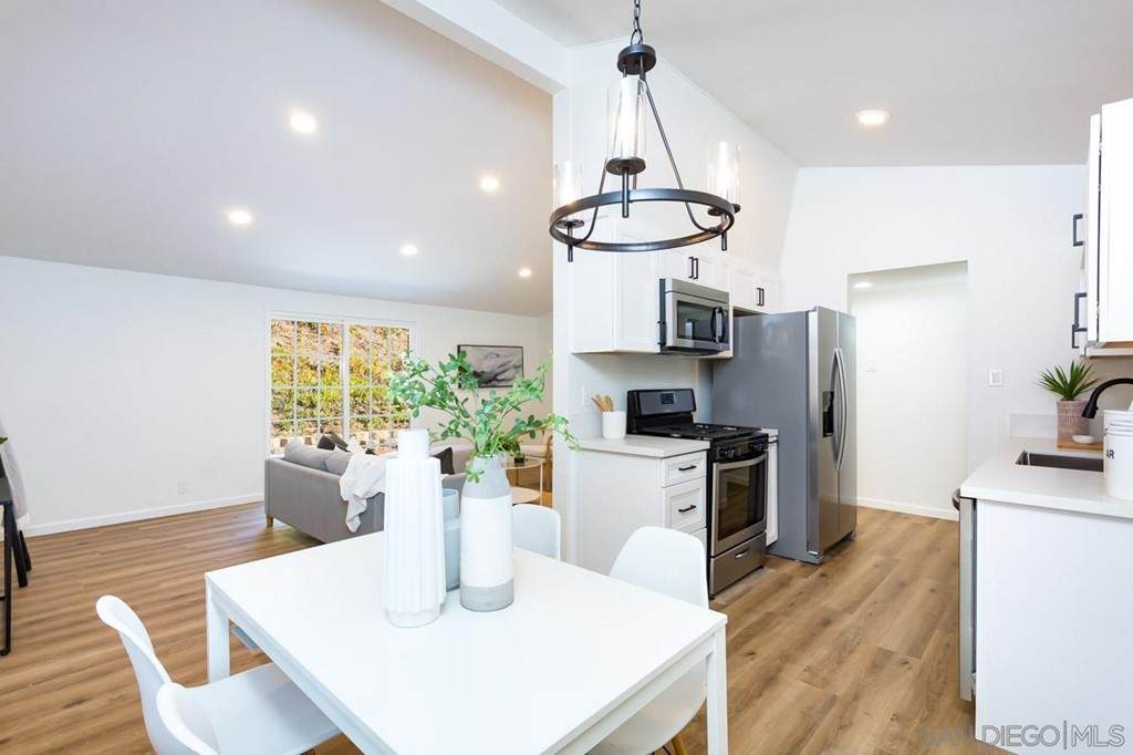 703 Galaxy Dr - Photo 1