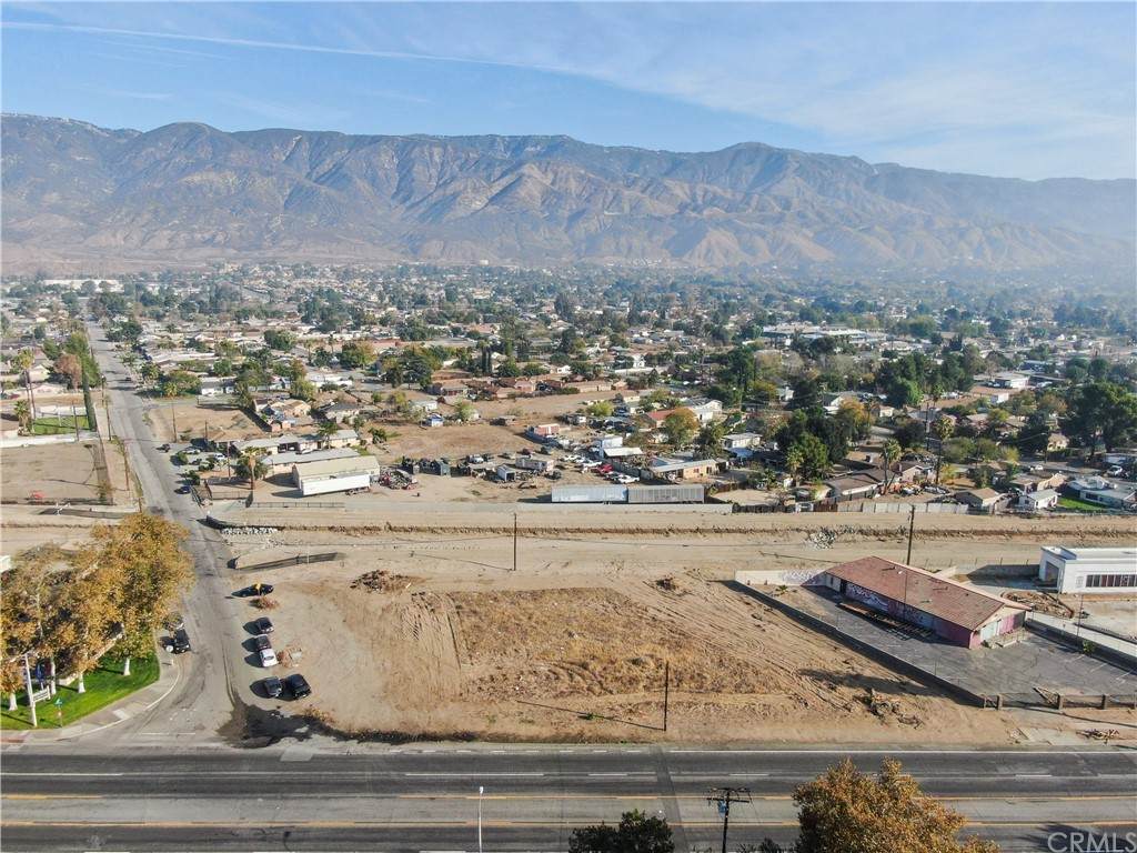 1220 Kendall Drive - Photo 1