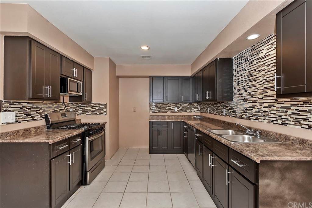13395 El Cajon Drive - Photo 1
