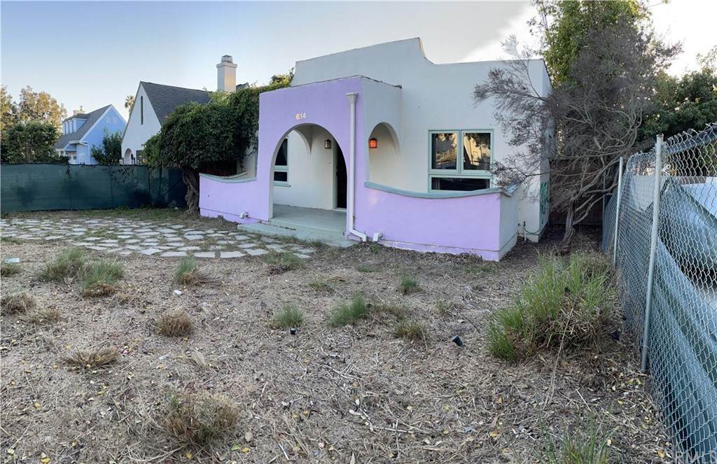 614 12th Street - Photo 1