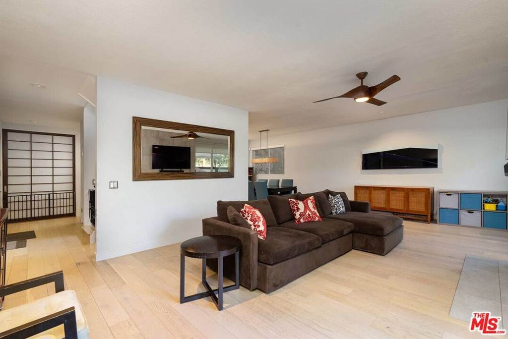 12254 Montana Avenue - Photo 1