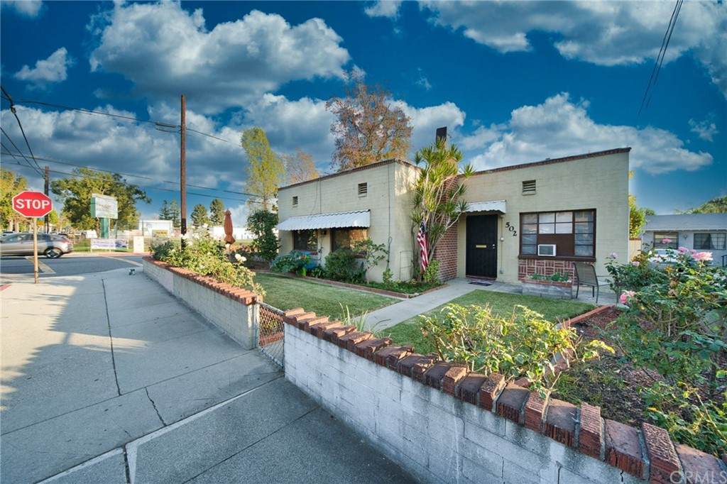 601 Mayflower Avenue - Photo 1