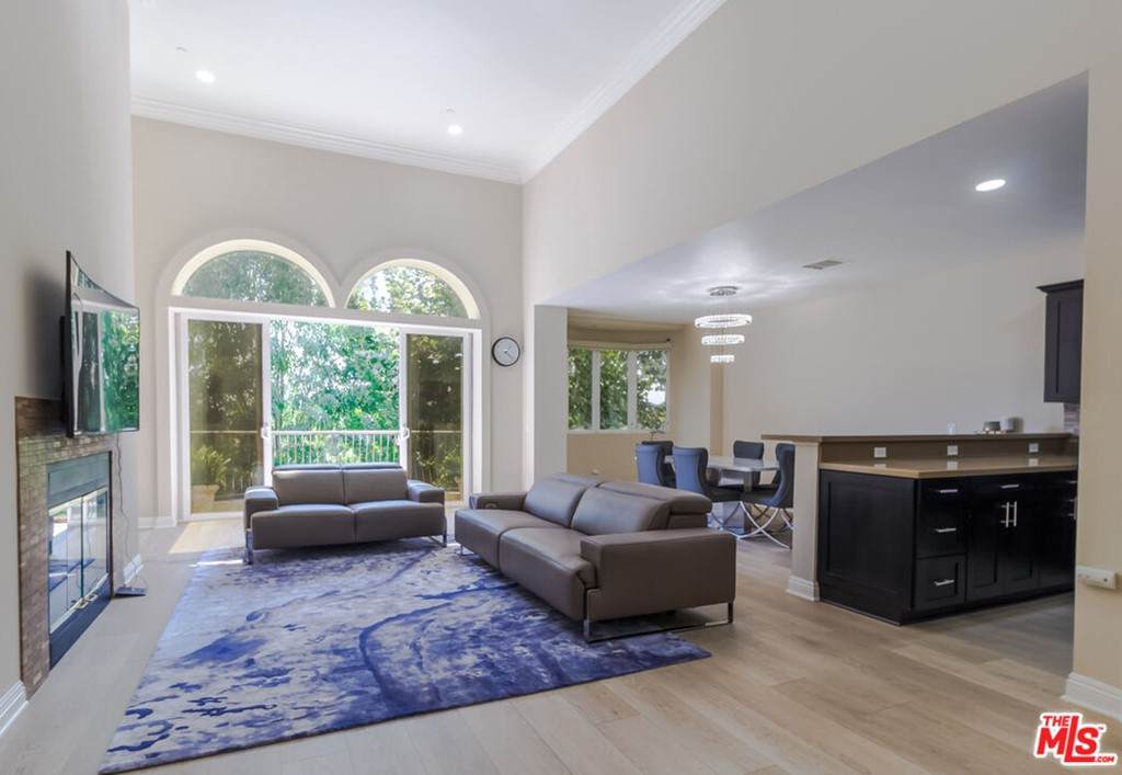 4848 Wilshire Boulevard - Photo 1