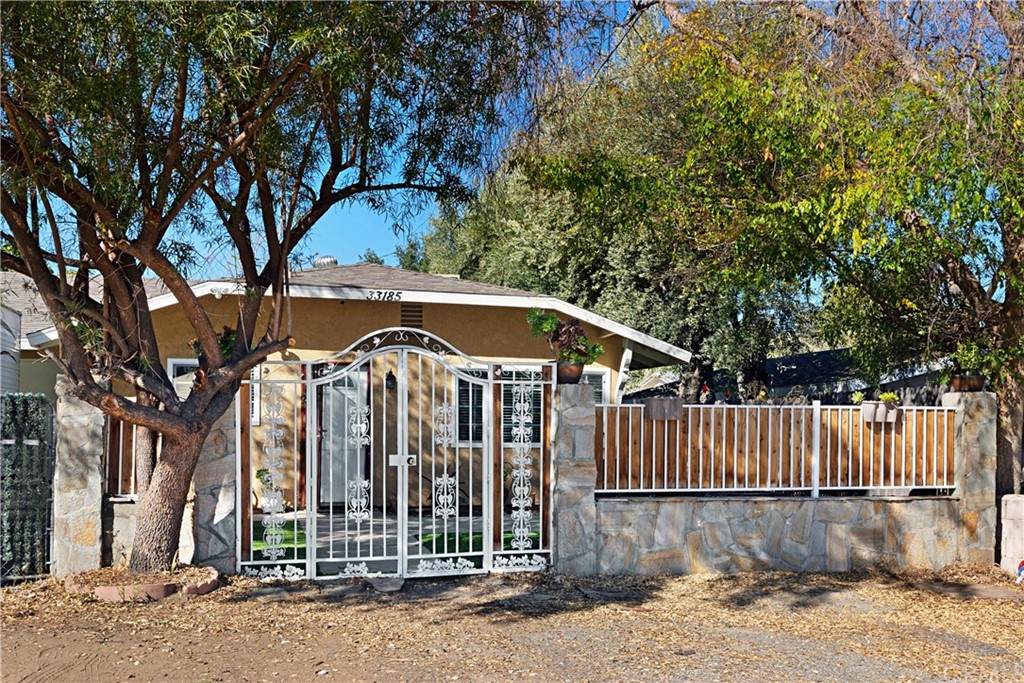 33185 Baldwin Boulevard - Photo 1